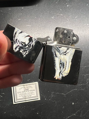 Zippo 769 wolf like new