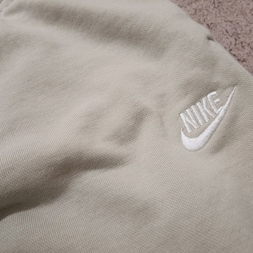 Nike Swoosh φόρμα μεταχειρισμένη, μέγεθος L, μπεζ