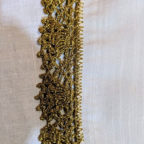 Handmade Sehmen Tsevres Table Runner 107x44 cm with Pinecone Embroidery