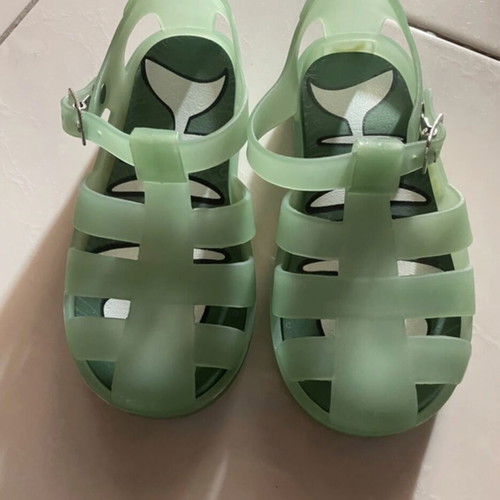 Go banana’s green beach shoes size 27 new