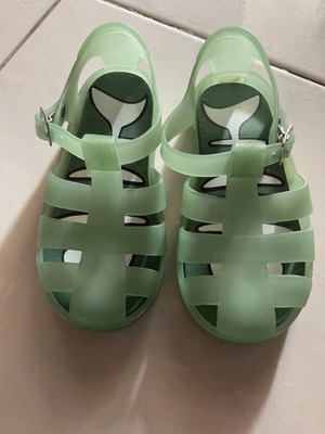Go banana’s green beach shoes size 27 new