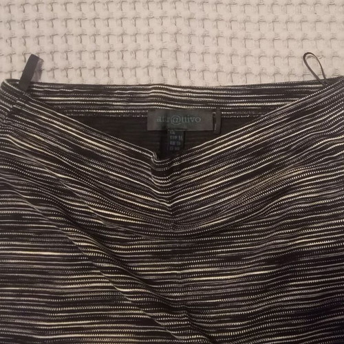 Attrattivo skirt like new, black and white, size M