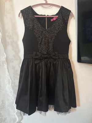 Black dress like new, size M