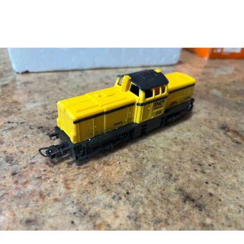 Lima 1990 model train used with battery transformer