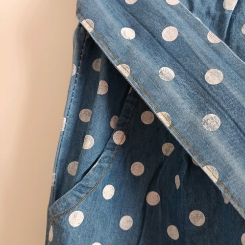 Maternity pants like new, comfortable and cool, blue with white dots