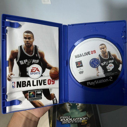 Pro Evolution 5, Fifa Street 2, NBA LIVE 09 PS2 game pack