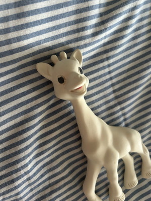 Sophie the Giraffe used baby toy made of natural rubber