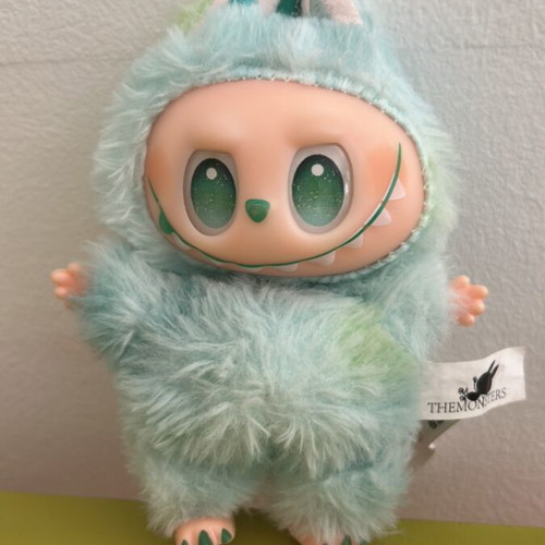 Labubu doll like new
