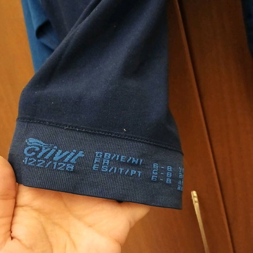 Cyivit sports shirt for boys 6-8 years like new, blue