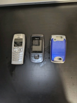 Παλιά συλλεκτικά κινητά μεταχειρισμένα, Nokia χωρίς καπάκι
