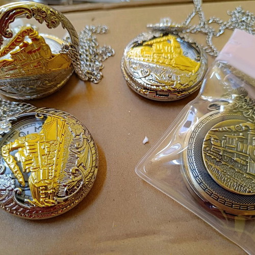 Pocket watch pendant old style new with battery