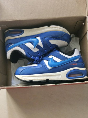 Nike Air Max Kids Shoes Size 27 Like New