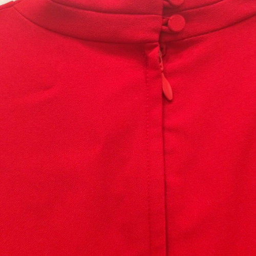 Red sleeveless dress H&M like new, crepe fabric, V-neck