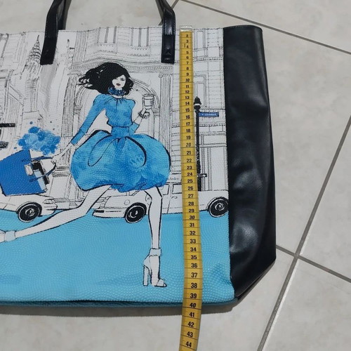 Elisabeth Arden New York Scene tote bag like new, colorful shoulder bag