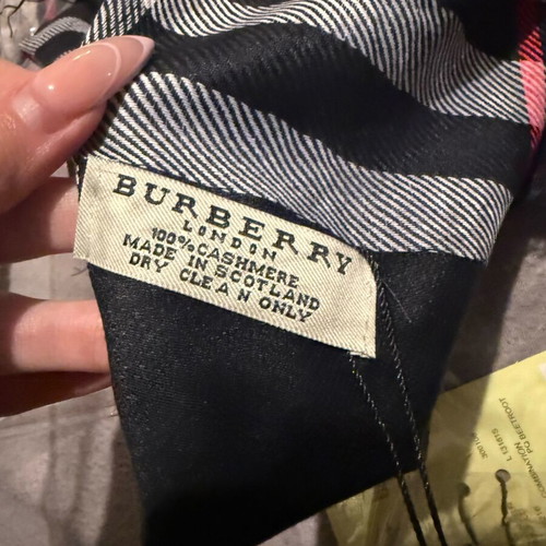Burberry Check Cashmere Scarf new, black red white