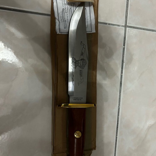 Jim Bridger collectible knife new with certificate of authenticity