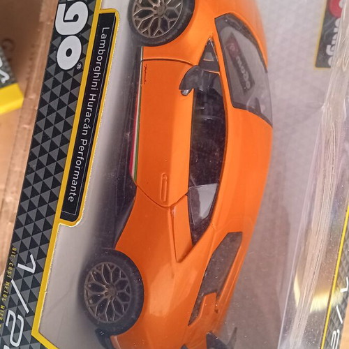 Bburago Lamborghini Huracan Performante 1/24 new