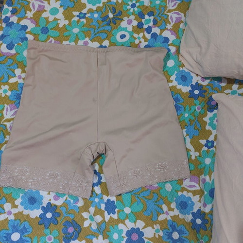 Bermuda shorts used, beige, size L to XXL