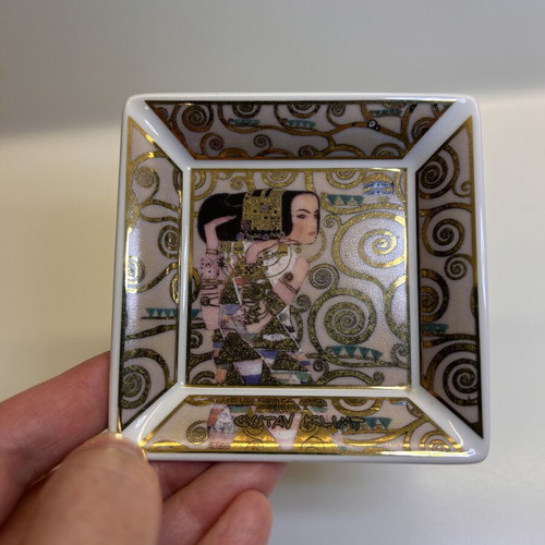 Goebel Artis Orbis Gustav Klimt Ashtray Set unused, 2 pieces