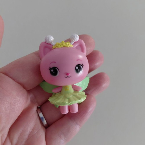Gabby figures with four cats like new