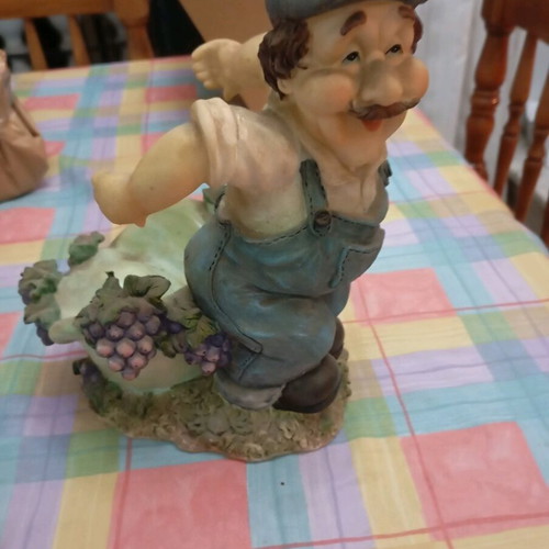 Vintage bottle holder like new