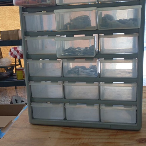 Drawer unit new with 18 transparent drawers and stay-closed system