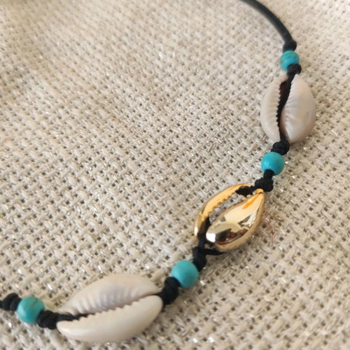 Handmade anklet new with shells