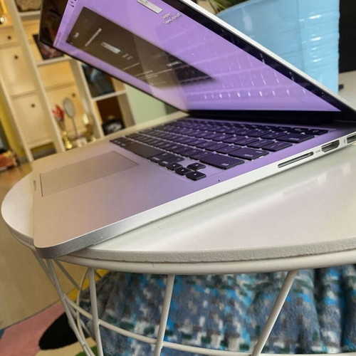 Apple MacBook Pro Retina 13.3-inch Early 2015 laptop like new, 128GB SSD