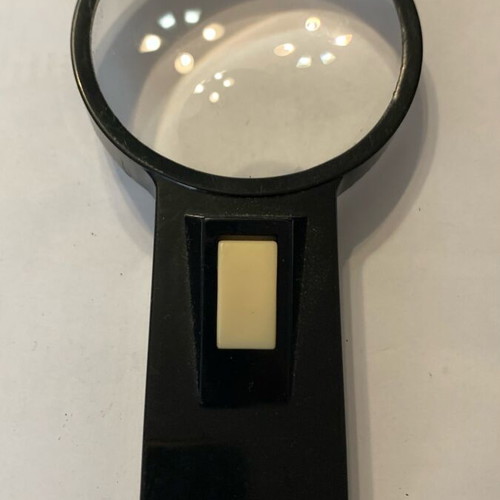 Magnifying Japanese lens used for reading