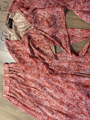 Lynne boho set with skirt and crop jacket, like new, white and pink
