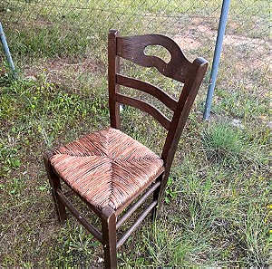 Παραδοσιακή ξύλινη  καρέκλα καφενείου