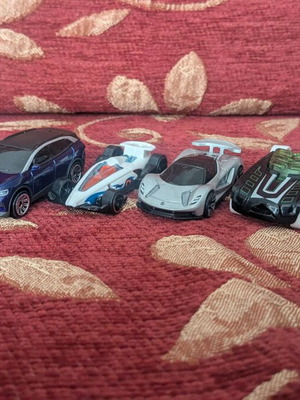 Σετ οχημάτων Hot Wheels, Matchbox και Majorette μεταχειρισμένα 1:64