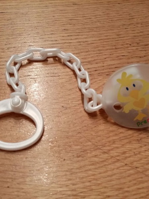 Prenatal pacifier clip