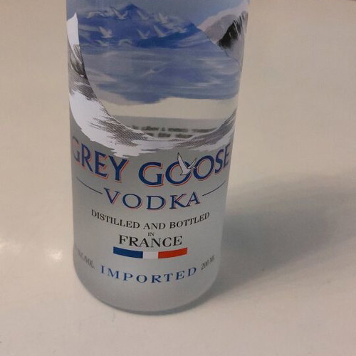 Collectible Grey Goose Vodka 200ml bottle new, sealed
