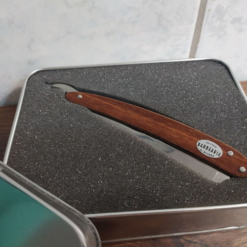 Antiga Barbearia de Bairro Shavette razor like new, wooden handle