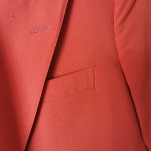 Coral color jacket new with fine lining