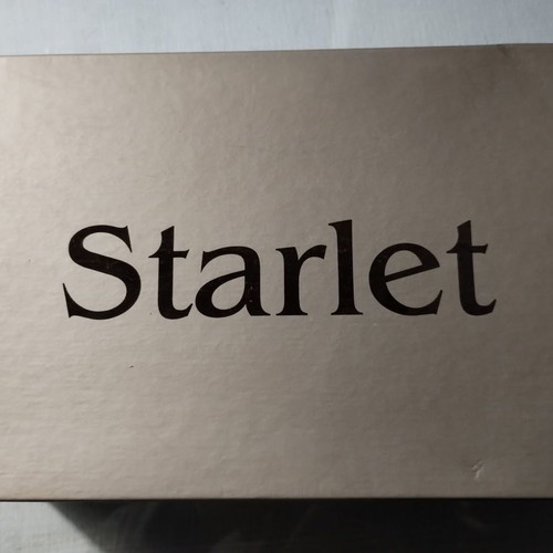 Starlet women's shoes new, beige, size 38, Italian