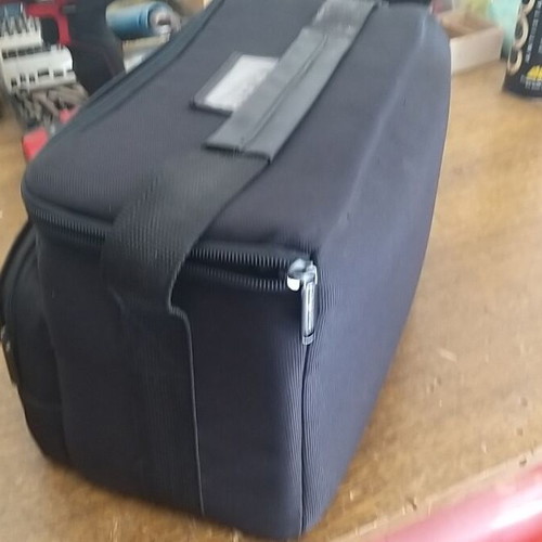 Caselogic Carrying Bag like new, adjustable interior, black
