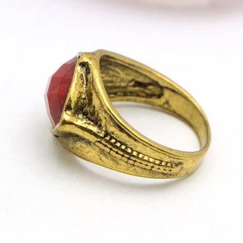 Gandalf Lord of the Rings Ring with Red Stone Size 10 like new