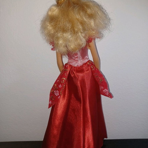 Barbie princess doll used with dress wear