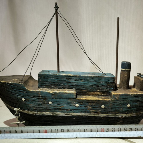 Wooden decorative ships like new, set of three