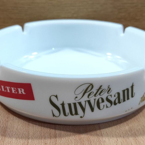 Stuyvesant Cigarettes Vintage Advertising Ashtray like new