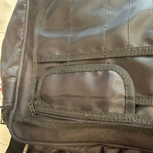 BBC World Messenger Shoulder Bag like new, black, waterproof