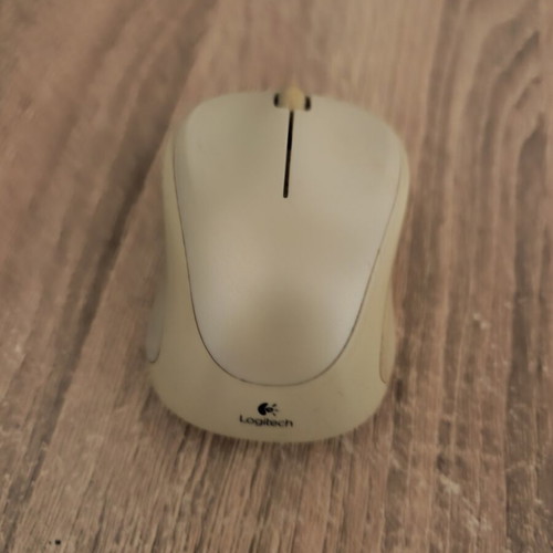 Logitech wireless mouse like new