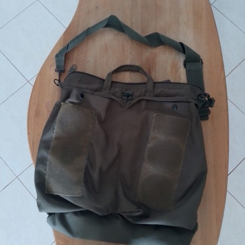 Miltec crossbody bag like new, khaki color
