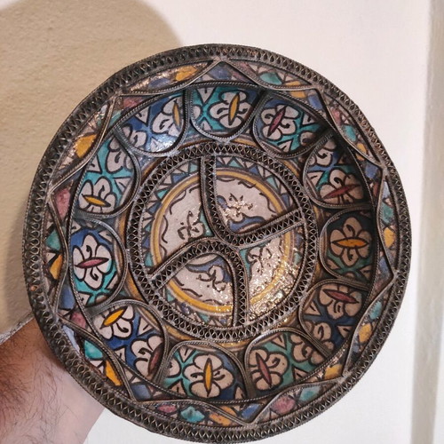 Mid Century Moroccan Ceramic Bowl with Silver Moorish Filigree from Fez 22cm used