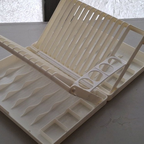 Folding dish rack like new for drying dishes