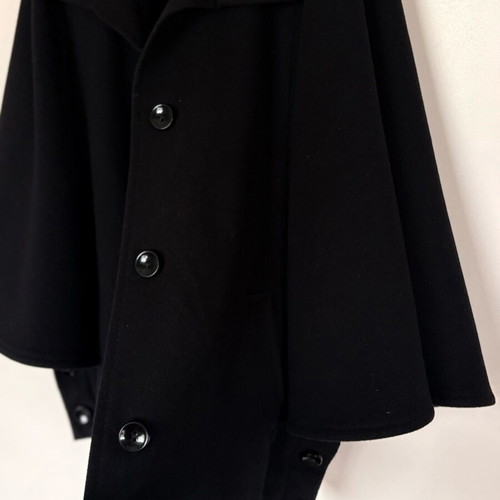 Dinomoda wool cape like new, black, one size