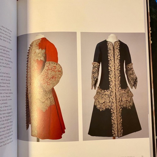 The Magnificence of the Tsars coffee table book like new from V&A exhibition