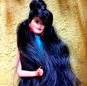Κούκλα Barbie Kira Benetton